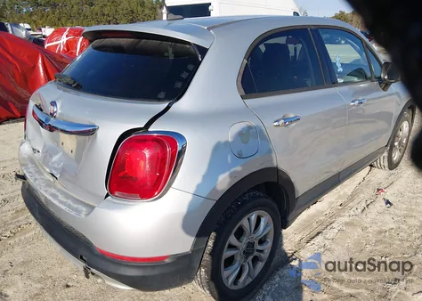 2016 Fiat 500X Easy z USA, uszkodzony, nr VIN ZFBCFXBT5GP429358